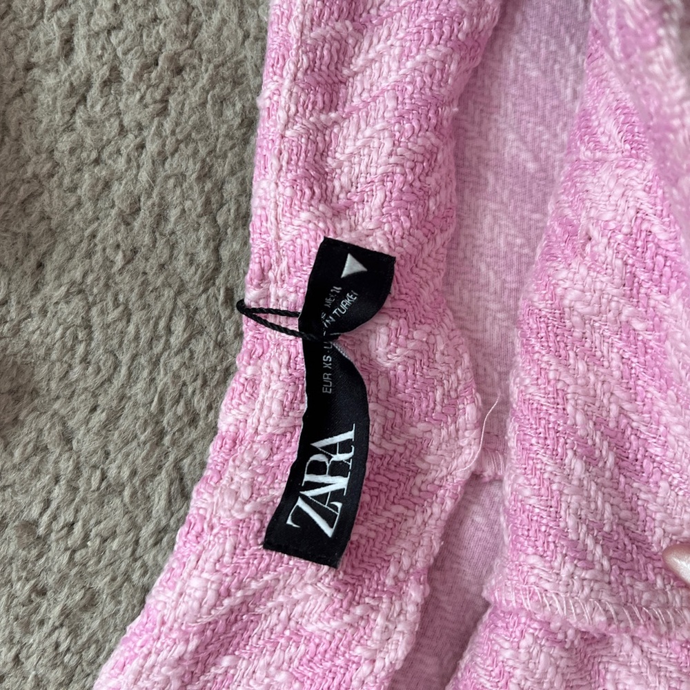 Zara Pink Textured Blazer with Pearl Accent - Picture 5 of 6